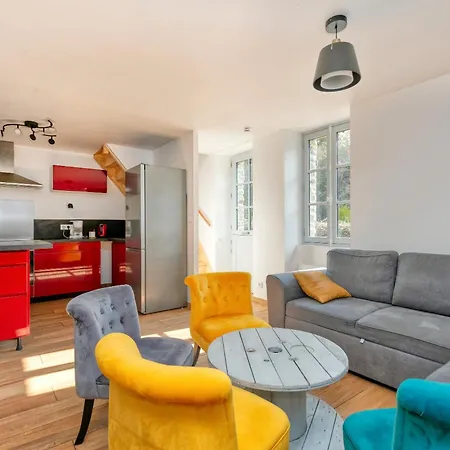 Chaumiere De La Butte * Saint-Lyphard