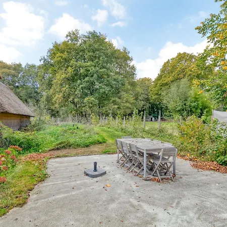 Chaumiere De La Butte Feriehus *